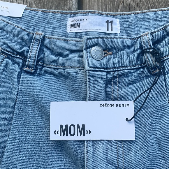Refuge Denim Mom Shorts   BRAND NEW - Picture 2 of 6